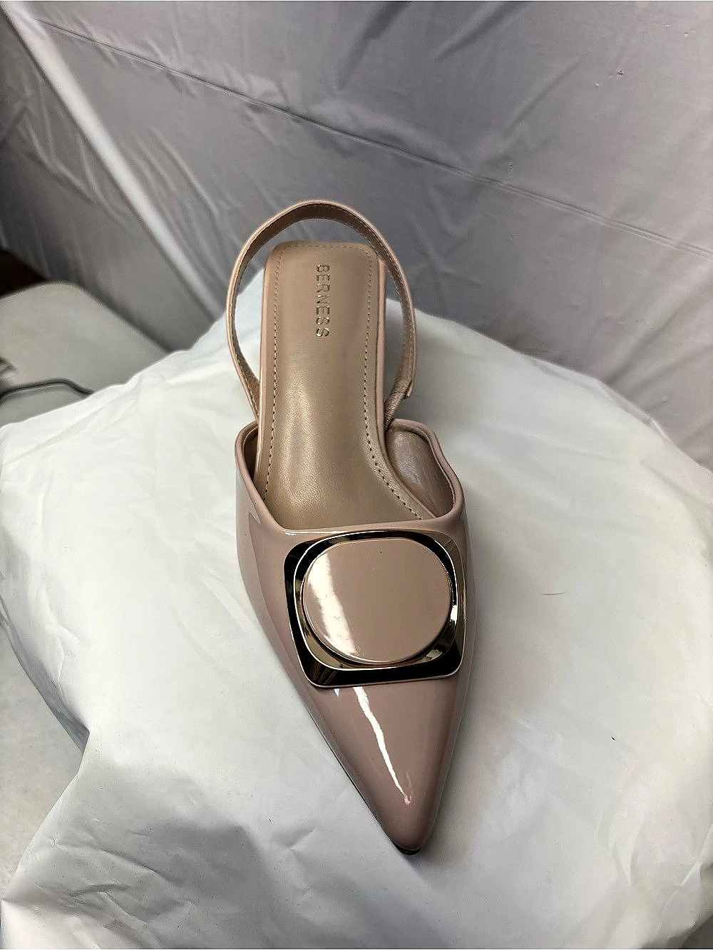 Steve Madden Copeland Pointed Toe Slingback Heels Beige US 7.5 Like New
